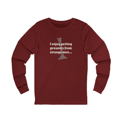 I Enjoy Getting Presents From Strange Men — Clue Retro Long Sleeve (Dark)