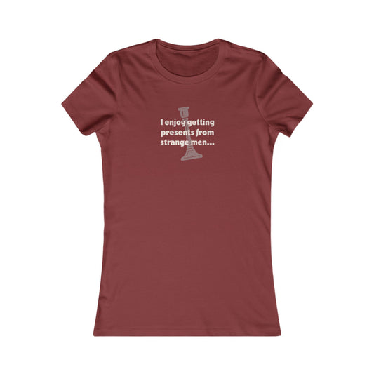 I Enjoy Getting Presents From Strange Men — Clue Retro Women's Tee (Dark)